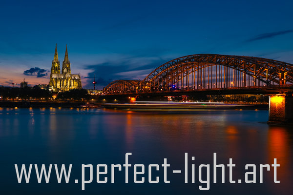 Cologne - Traffic Lights - Last Minute